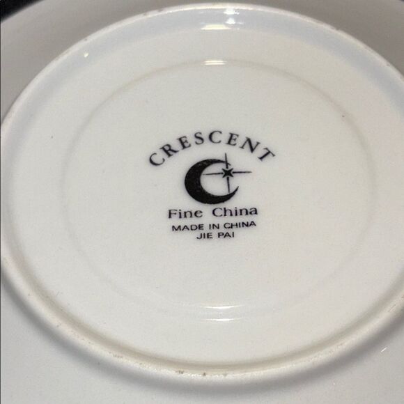 Crescent Fine China Teacup and Saucer - Picture 7 of 7